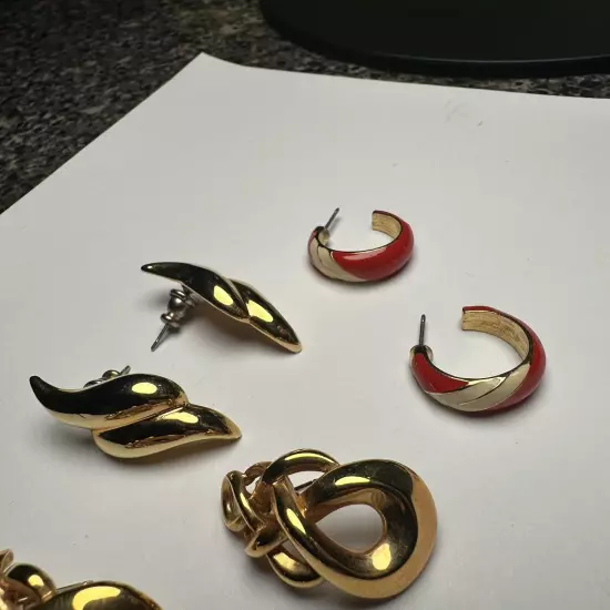 Retro Mix Hoop / Dangle / Stud Pierced Earrings Lot Of 4 Gold Tone