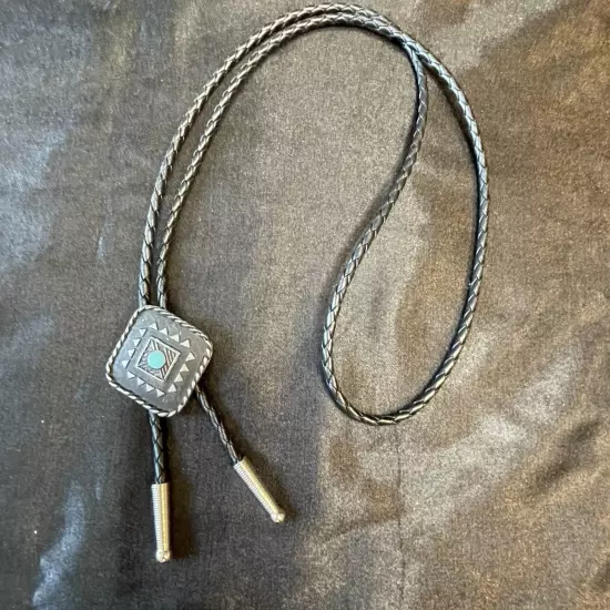 Vintage Silver Tone Turquoise Western Cowboy Bolo Tie Cowgirl Rodeo Pewter Nice