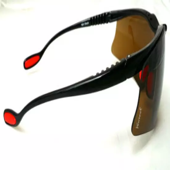 GELSHOCK: Amber lens KONTROL SPORTS Golf Sunglasses 