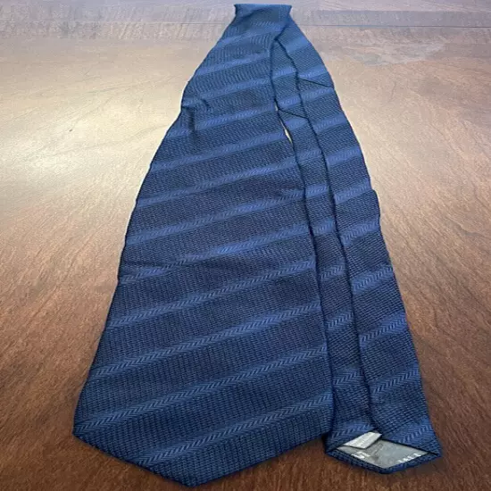 Todays Man Blue Italian Fabrication 100% Silk L58” W3.75”