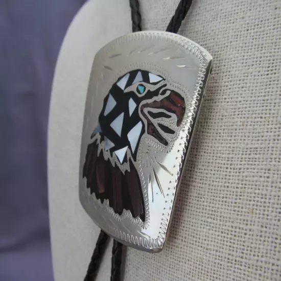 VINTAGE HAND CRAFTED JH JOHNSON HELD GEMSTONE INLAY BALD EAGLE BOLO TIE NECKLACE