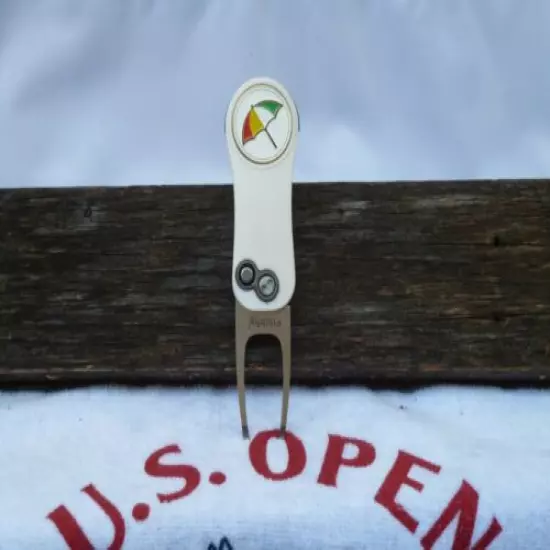 Palmer Ball Marker & Pitchfix White Divot Tool - Great Looking