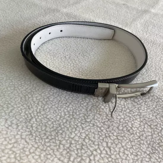 NIKE GOLF Reversible White And Black Leather Belt 32 Inches Model #DS5001-25