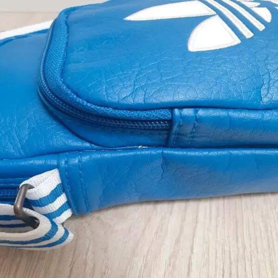 Adidas Originals Unisex Mini Messenger Bag Blue Trefoil Logo Airliner Retro