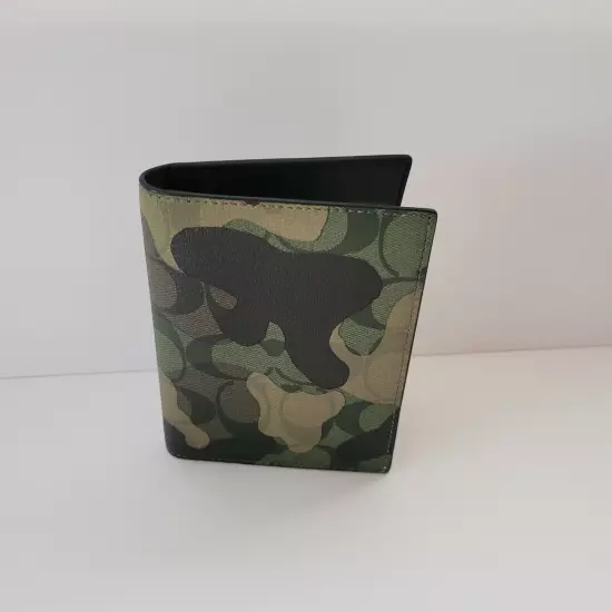 Coach CM032 Signature Camo ID Passport Case Holder Green Multi