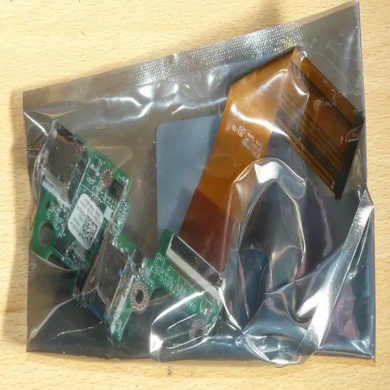 BRAND NEW GENUINE DELL XPS 15 L501X L502X 2 X USB I/O CIRCUIT BOARD GRWM0 0GRWM0