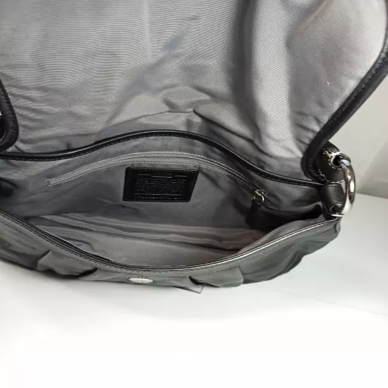 Coach Soho Medium Black Purse Hobo Bag Pleated Leather Silver Hardware