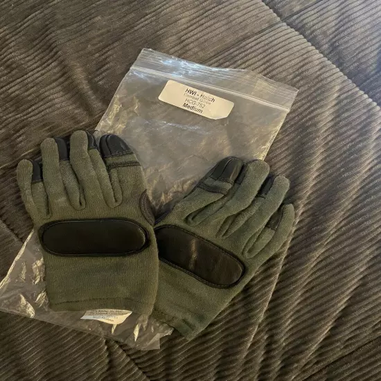 U.S. Army Combat Glove (Medium)