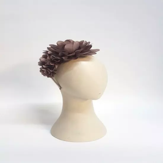 Chrysanthemum Flower Fascinator