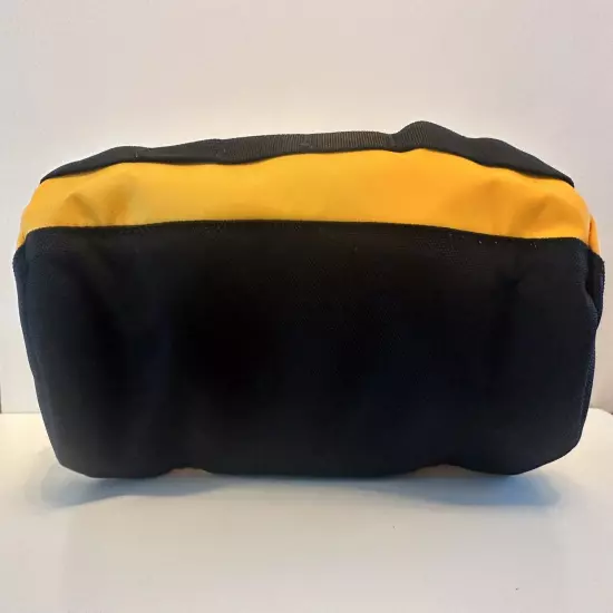 The North Face Base Camp Travel Canister Toiletry Bag Summit Gold NWOT 3.5L