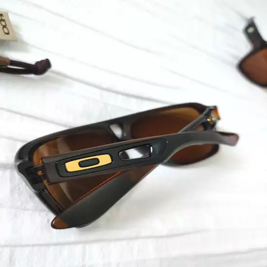 Oakley Dispatch 2 sunglasses - Root Beer