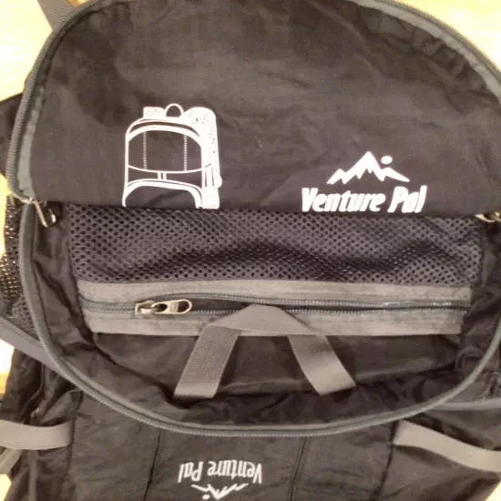 Venture Pal Light Outdoor Backpack Black