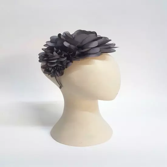 Chrysanthemum Flower Fascinator