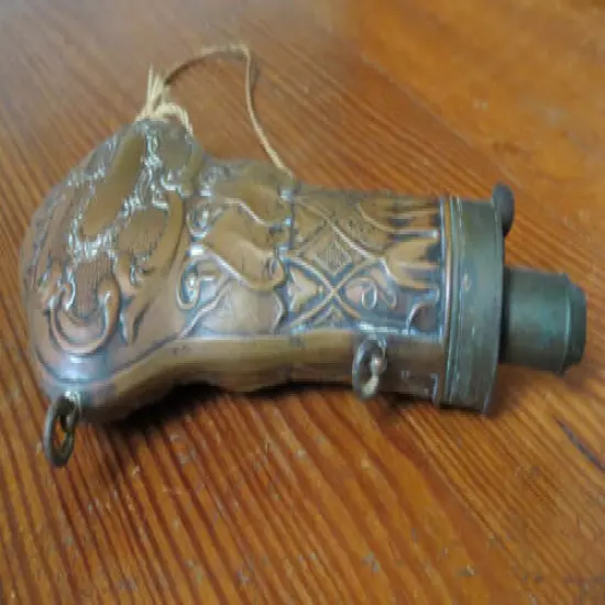 ANTIQUE G & JW HAWKSLEY VIOLIN COPPER & BRASS POWDER FLASK with LILY LEAF RARE