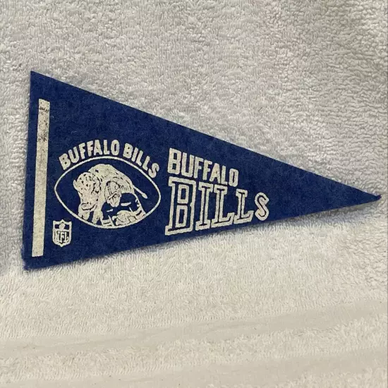 VINTAGE 1960's Buffalo Bills 9 INCH Felt Blue Mini Pennant, VERY NICE!!