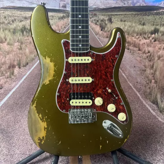 Limited Edition 1967 HSS Stratocaster Heavy Relic Electric Guitar in stock