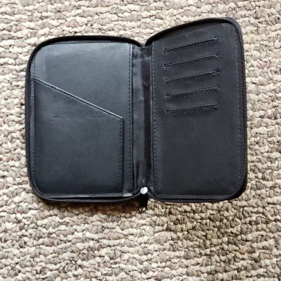 Travel Wallet Samsonite Zippered Black 5 Card Slots 3 Pockets READ DESCRIPTION 