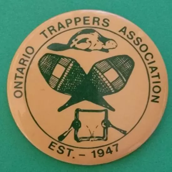 Ontario Trappers Association pin pinback button BEAVER, SNOW SHOES,TRAP