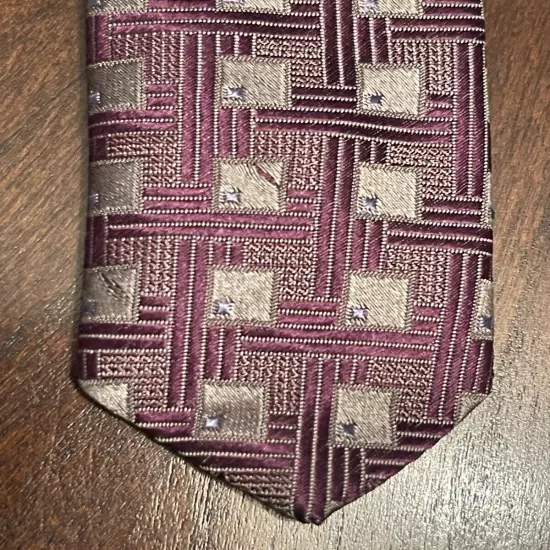 Geoffrey Beene 100% Silk Men’s Neck Tie Made In Usa