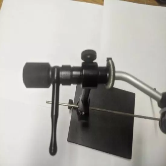 Pedestal Rotary Fly Tying Vise