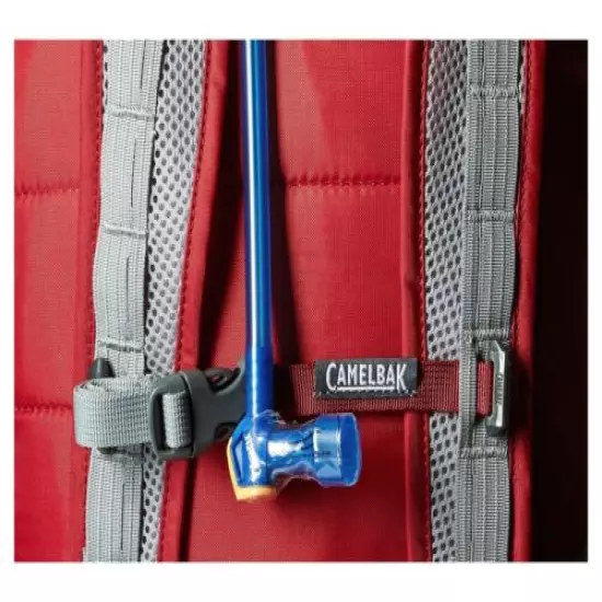 Camelbak Arete 22 70 oz 2L Hydration Pack Backpack Red Samba / Kabocha 