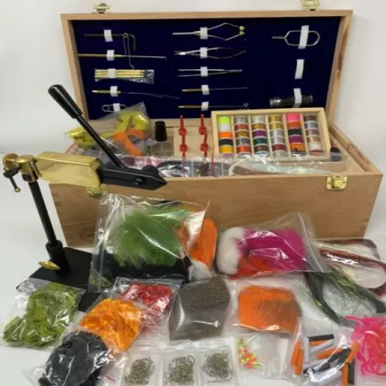 Deluxe Fly tying kit - Rotary vice, tools and materials 