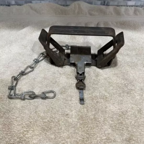 Vintage FJ Elenchik No 4 Coil Spring Trap Trapping Newhouse Victor Sargent