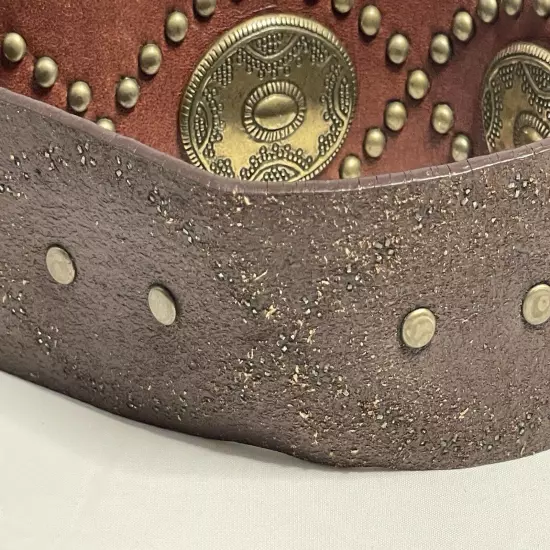 Brown Leather Studded Conch Western Belt Size 40”-42” Wide2” Heavy 10.8 Oz