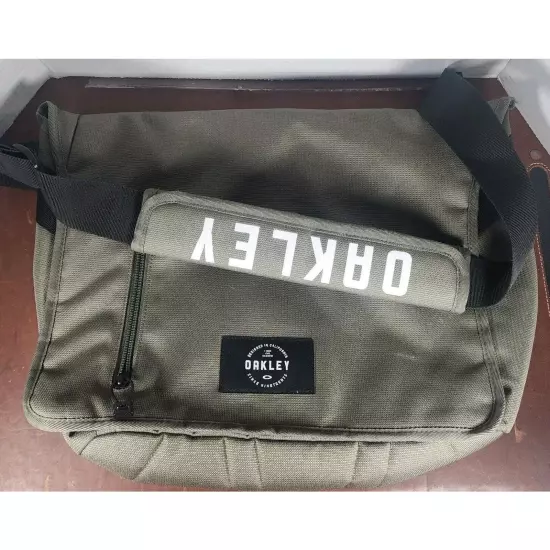 Oakley Padded Laptop Messenger Bag Olive Green