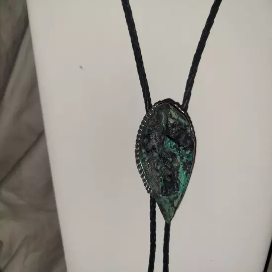  Vintage Natural Malachite and Azurite Ghostface Bolo Tie Silver Tone Tips 1970