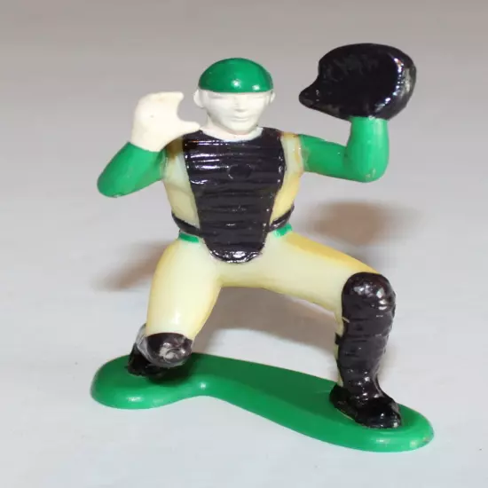 Vintage 1981 WILTON BASEBALL CATCHER FIGURE CAKE TOPPER G2