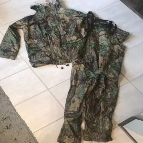 EUC! Stearns Camo Dry Wear 2 Piece Hunting Jacket Pants Suit Set Size M