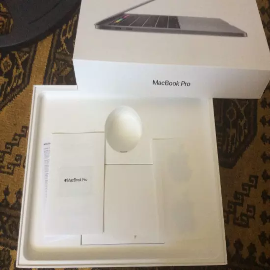 MacBook Pro 13-Inch Model A1989 (BOX Only _ Empty