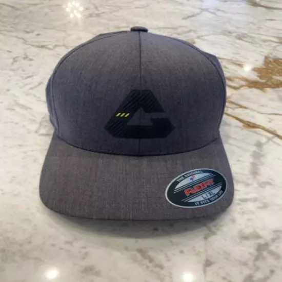 Cuater by Travis Matthew Flexfit Men's Hat Size L-XL Heather Black Gray