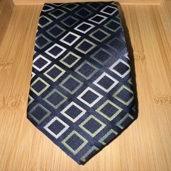 Stafford Essentials Green Geometric Polyester Tie - 58L 3.5W