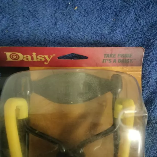 Daisy Powerline B52 Slingshot Sure Grip Handle Folding Wrist Brace Steel Frame