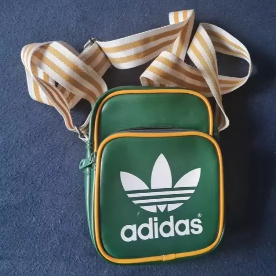 Adidas Originals Unisex Mini Messenger Bag Green Trefoil Logo Airliner Retro