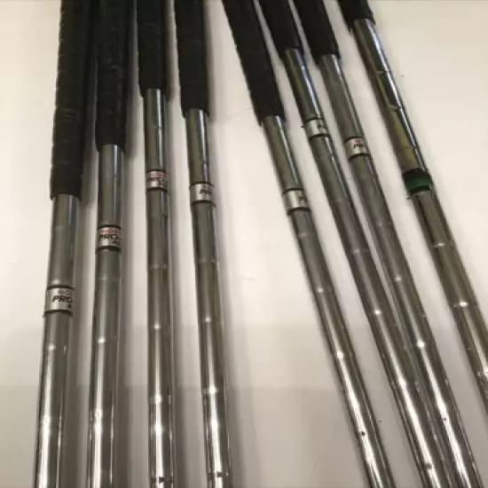 NORTHWESTERN TOM WEISKOPF DYNA-TOUR 3-PW Golf Club Iron Set Reg Flex