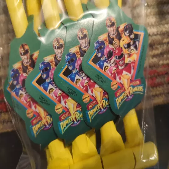 1995 Classic 16 pk. Mighty Morphin Power Rangers Birthday Party Favor Blowouts