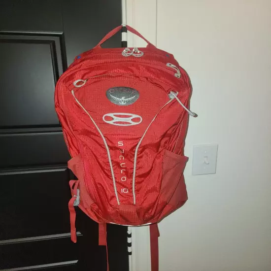 Osprey Syncro 10 RED Cycling Back Pack Light Weight Size Med/Large 18-21 in