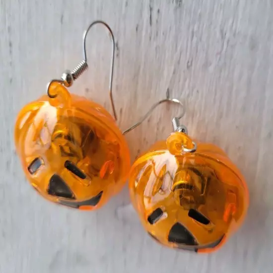 Halloween Earrings Glow In The Dark Light Up Holiday Jewelry Fashion 1 Pair