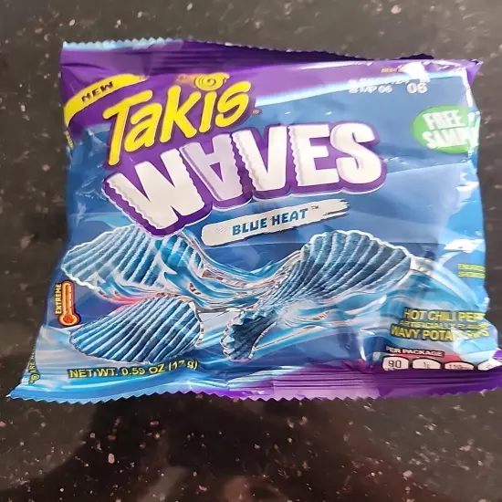 Takis WAVES Blue Heat 0.59 oz. 18 Bags