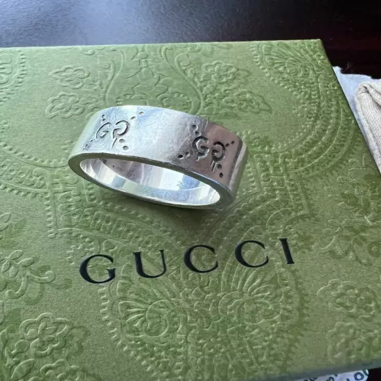 *Gucci* Men's Silver Ghost Ring (Gucci size 23, US size 10.5)