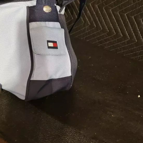 Tommy Hilfiger Messenger/Laptop Bag. 5 Pockets. **New. Excellent Condition 