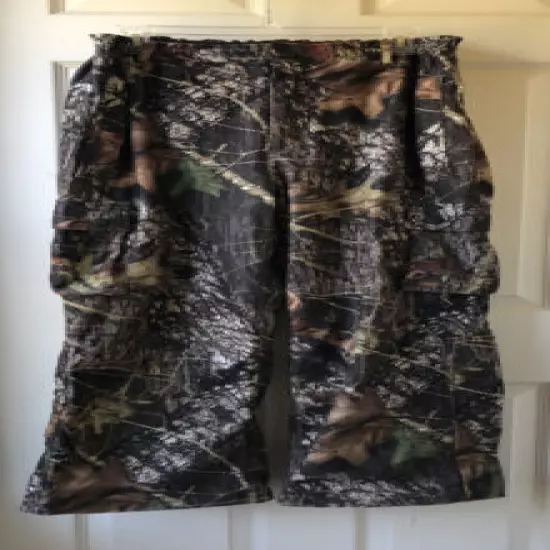 Sportsman’s Warehouse Camouflage Men’s Large Cargo Pants