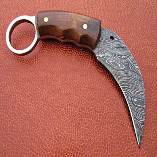 8" Custom Handmade Damascus Steel KARAMBIT Hunting Knife With Rose Wood Handel.