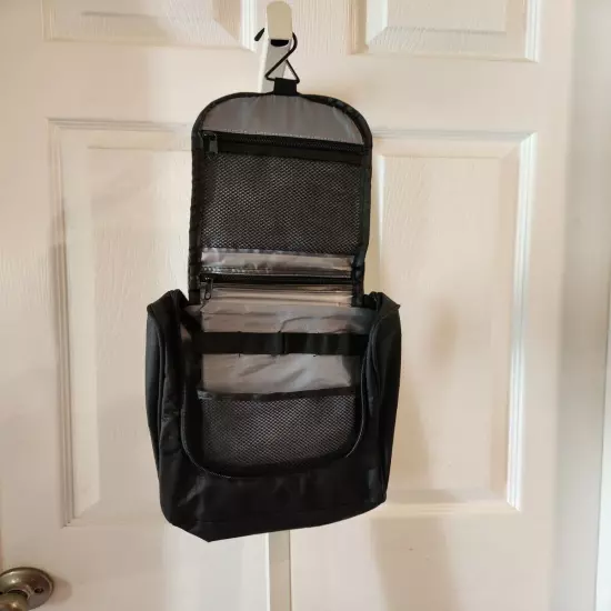 New SWISS GEAR Travel Hanging Toiletry Bag-NWT