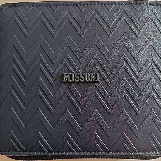 MISSONI Delta One® First Class Amenity Kit dark Blue Case