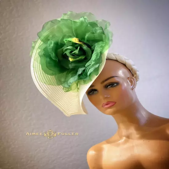 Christmas Fascinator Derby Hat Green Silk Holiday Cocktail Hat Melbourne Cup