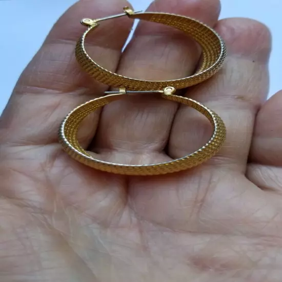 Goldtone Mesh Look Hoop Earrings 